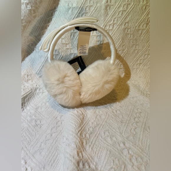 Kate Spade New York Shoelace Bow Ear Muffs BNWT - Picture 5 of 6